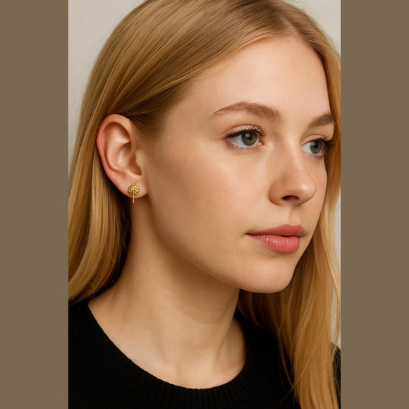Women's Unbranded Gold Key Stud Earrings One Size - Picture 1 of 2